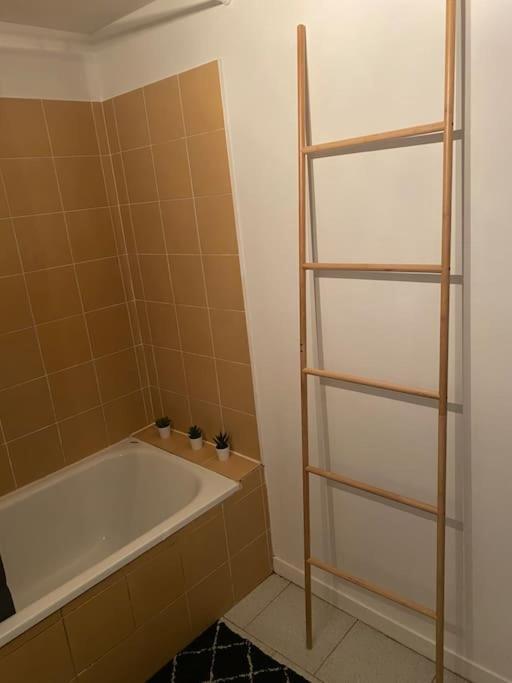 Loft/Jardin Et Parking : Le Petit Clos Bourdet Онфлер Екстер'єр фото
